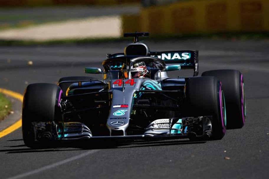 Lewis Hamilton in azione con la Mercedes. Getty